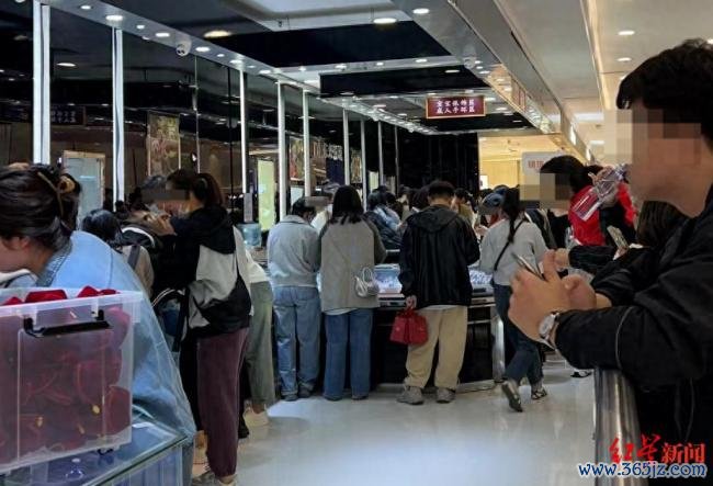 胖东来限购后被吐槽购物像搏斗